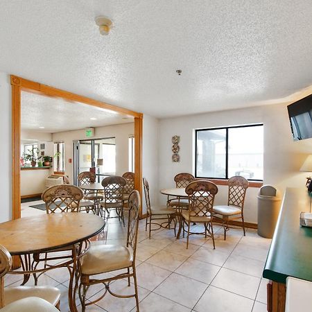 Oyo Hotel Portage I-94 Экстерьер фото