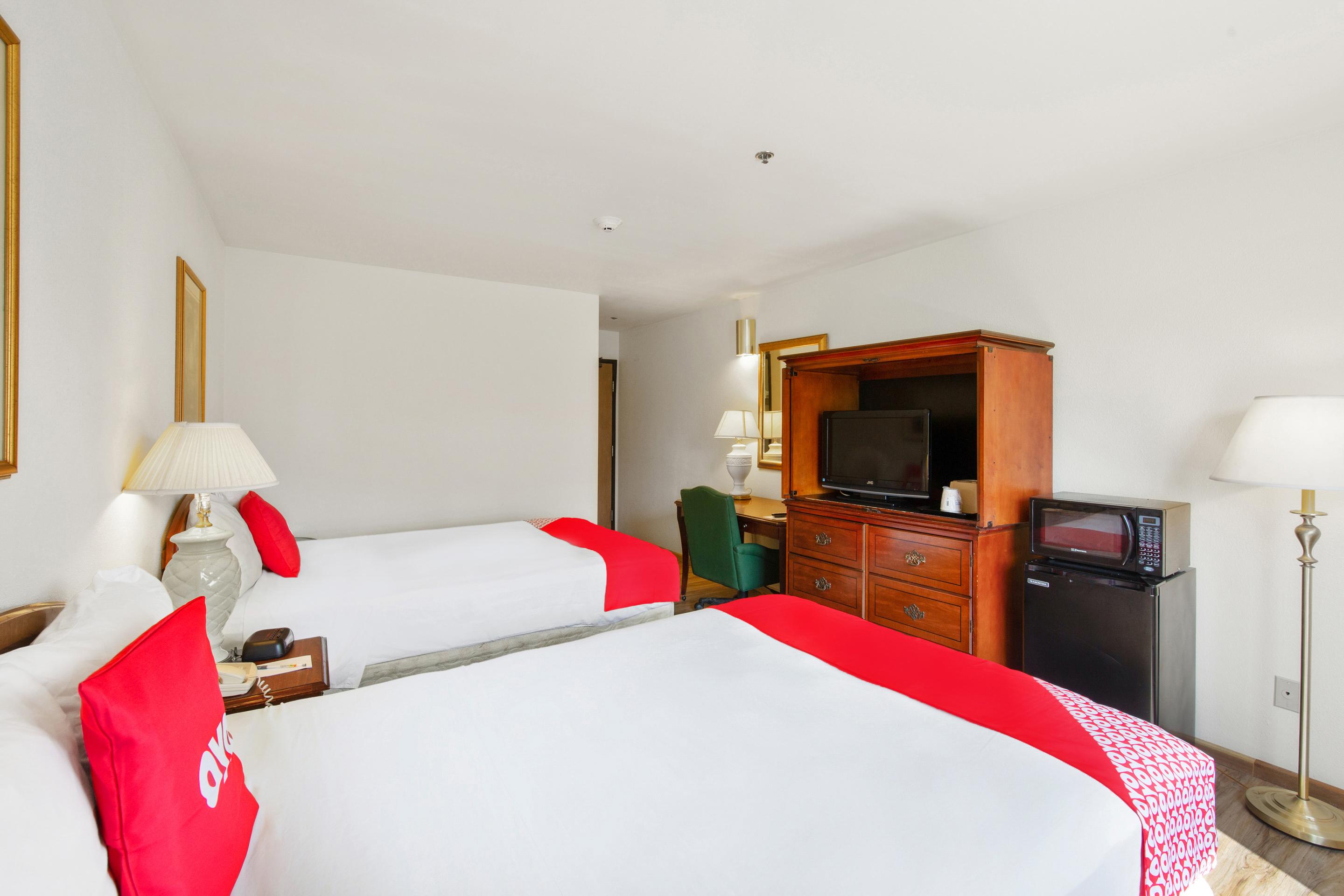 Oyo Hotel Portage I-94 Экстерьер фото
