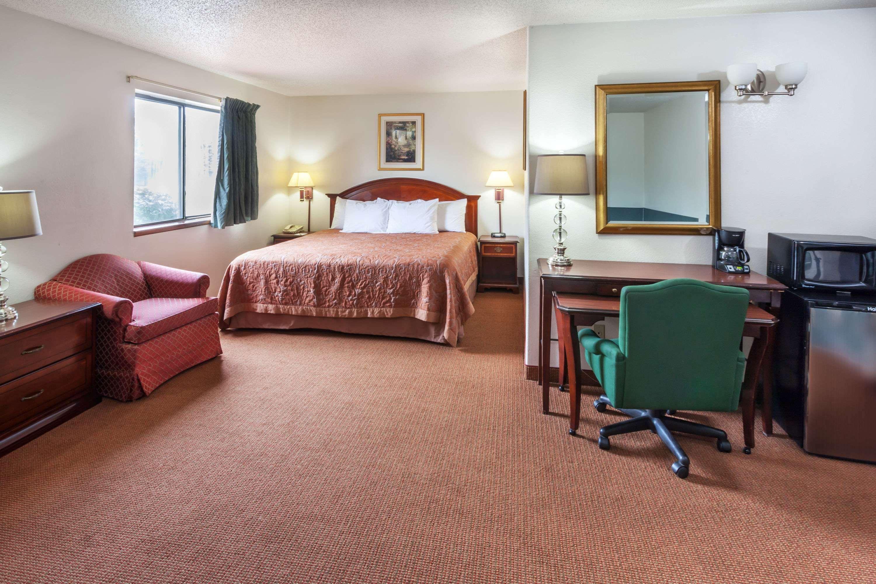 Oyo Hotel Portage I-94 Экстерьер фото