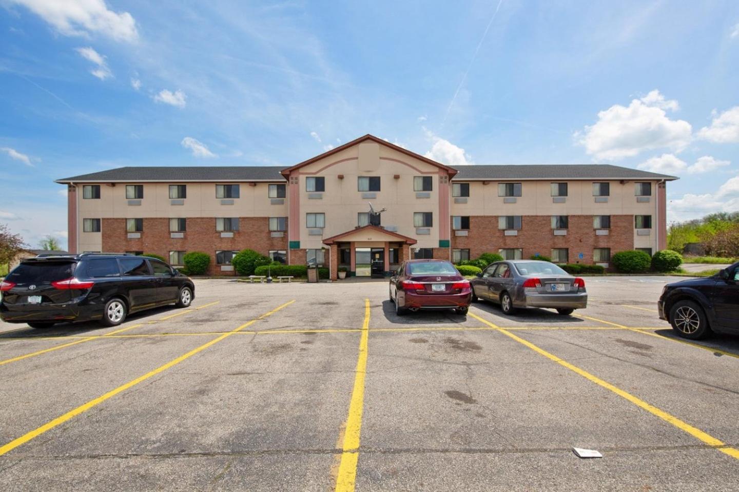 Oyo Hotel Portage I-94 Экстерьер фото