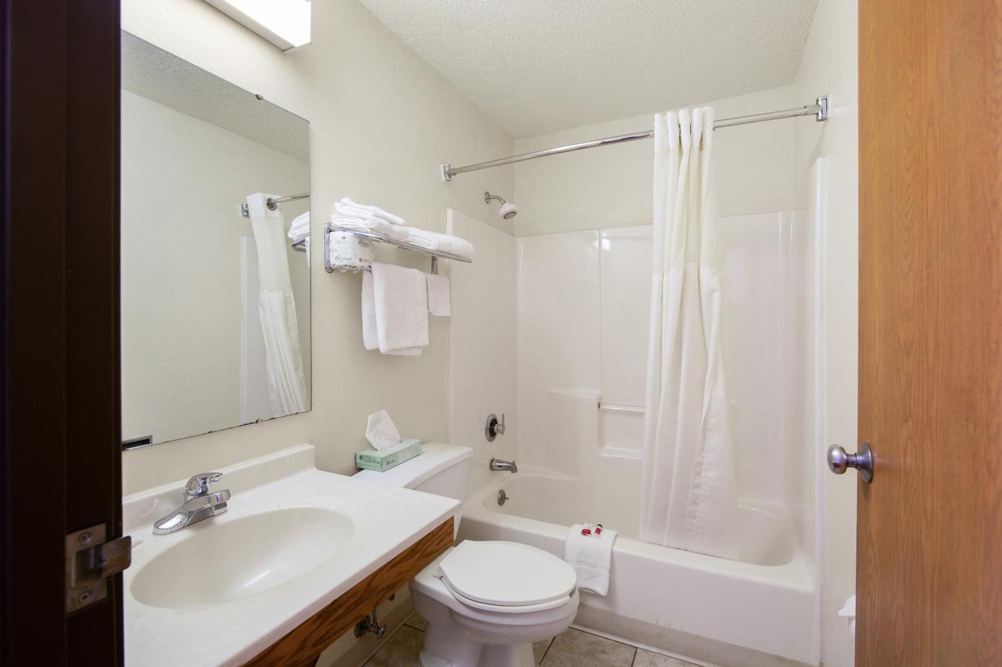 Oyo Hotel Portage I-94 Экстерьер фото