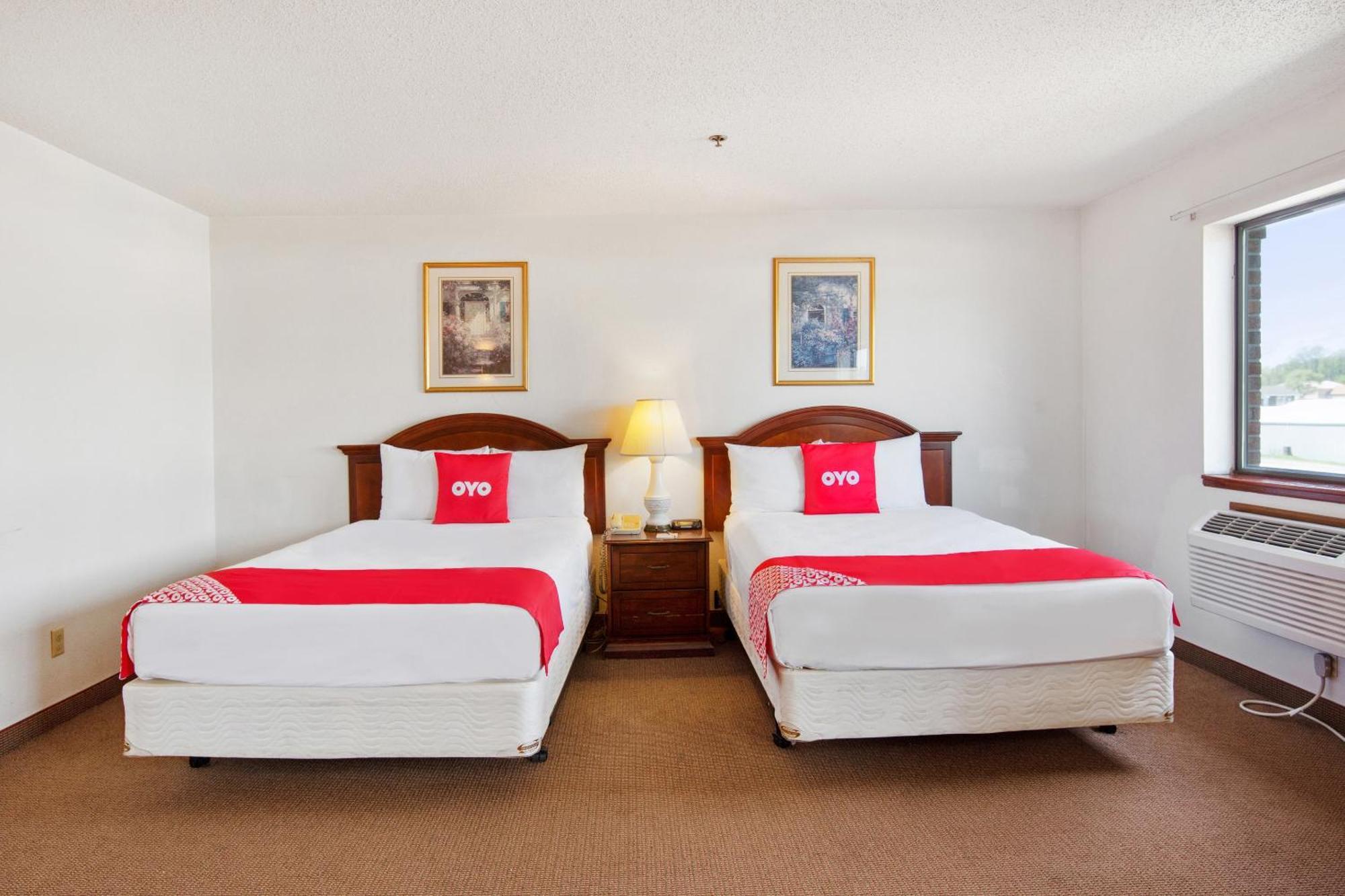 Oyo Hotel Portage I-94 Экстерьер фото