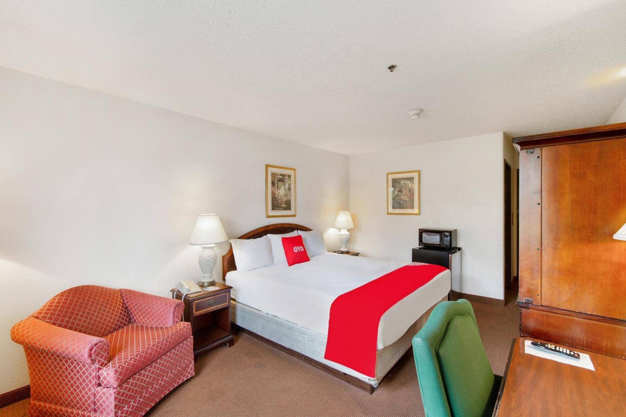 Oyo Hotel Portage I-94 Экстерьер фото