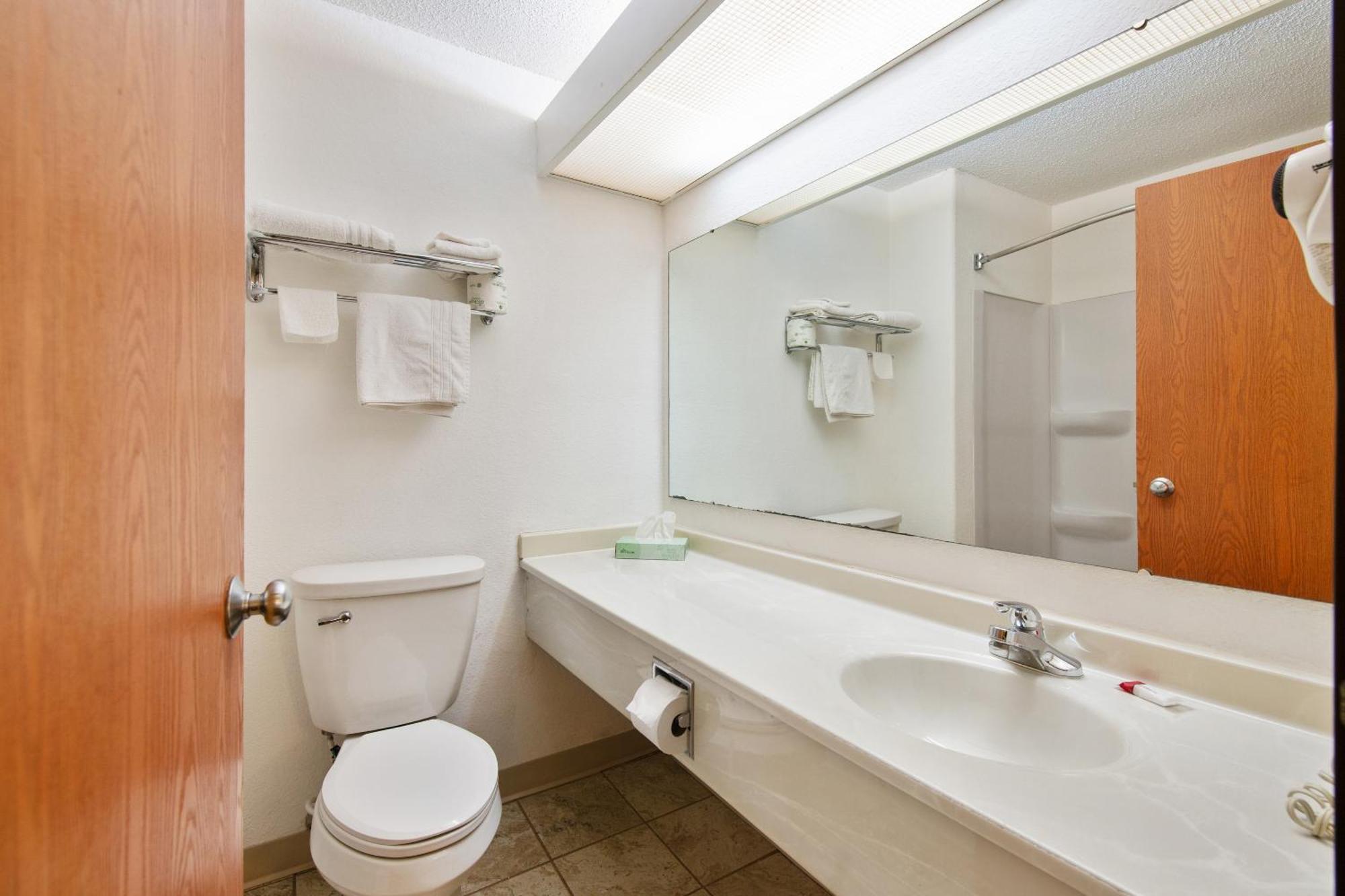 Oyo Hotel Portage I-94 Экстерьер фото