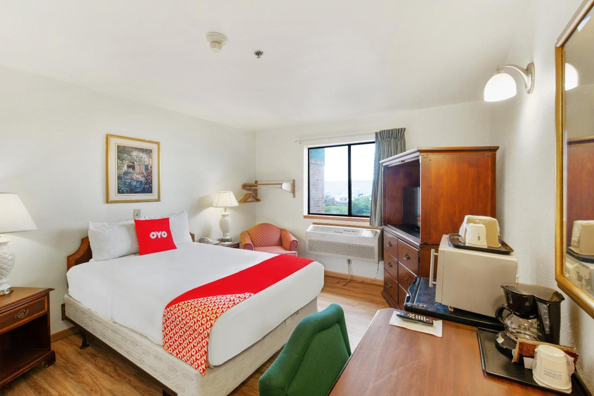 Oyo Hotel Portage I-94 Экстерьер фото